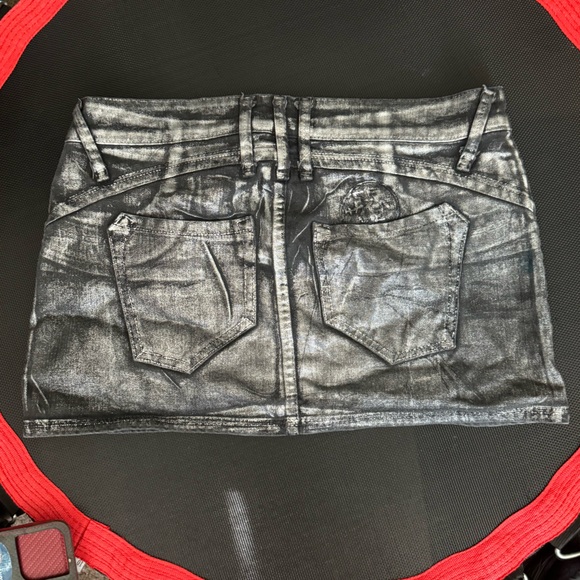 Lip Service denim mini skirt - Picture 4 of 8